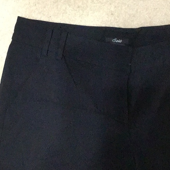 Selé Black Bermuda Shorts - Picture 3 of 4